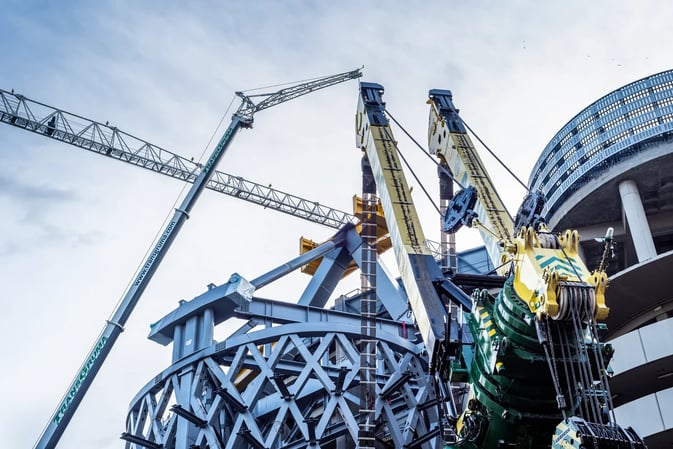 cranes-in-use-in-santiago-bernabeu-stadium-redevel