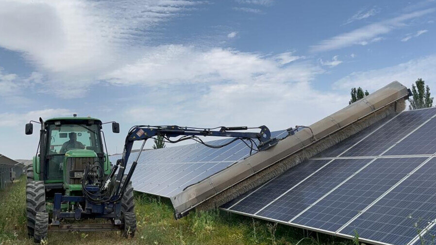 Limpieza de paneles solares mantenimiento