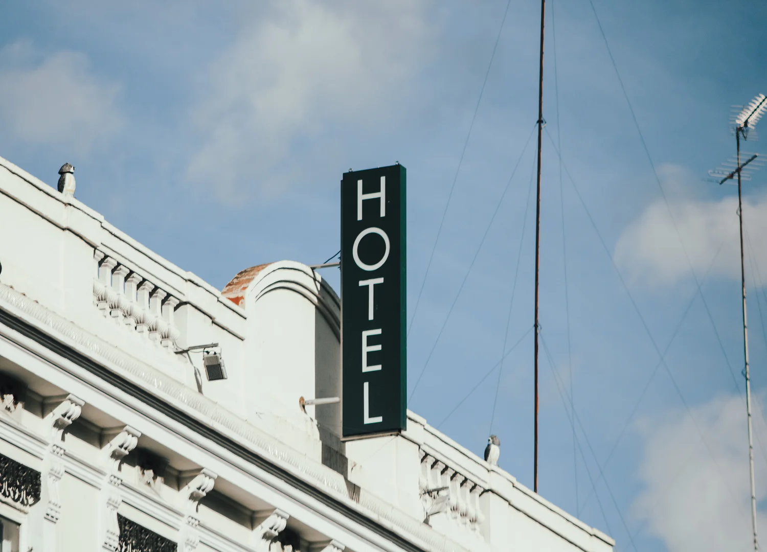 Cómo optimizar la gestión de activos en hoteles